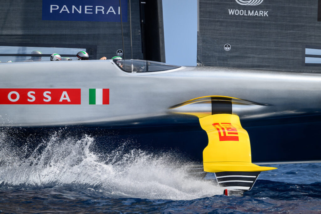 Luna Rossa Prada Pirelli