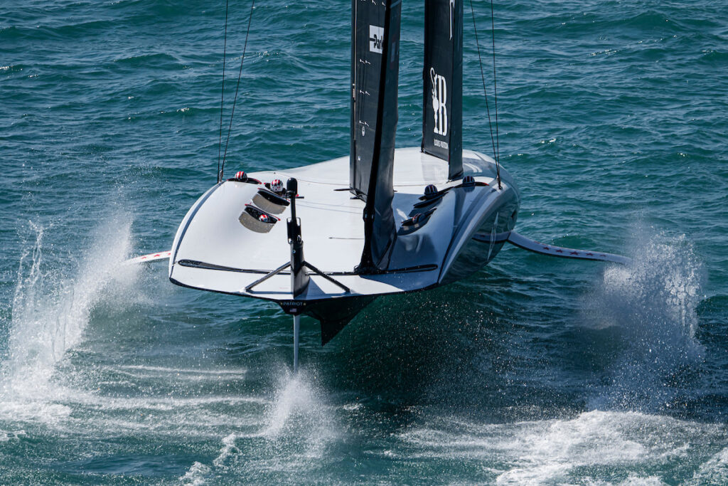 america's cup model racing yacht