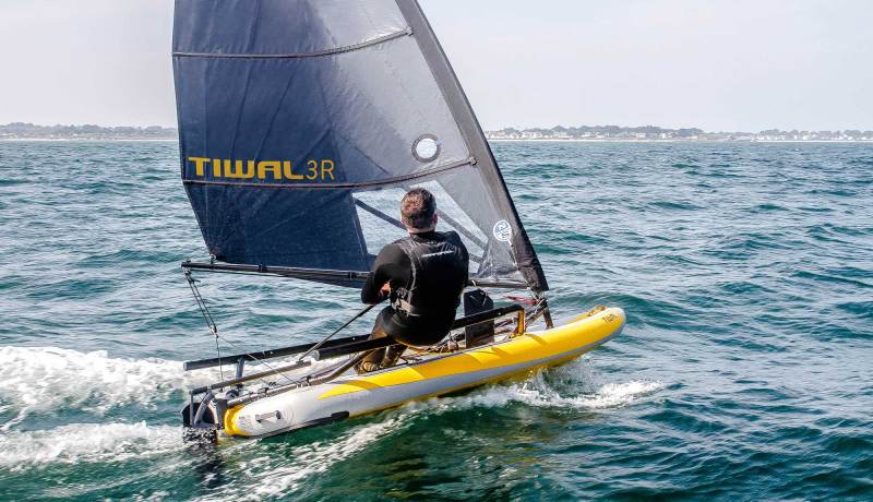 tiwal3R-02_med The Tiwal 3R inflatable sport dinghy is designed for recreational sailing and keen racers.